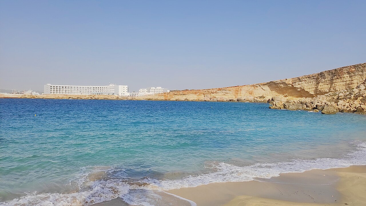 Paradise Bay — Malta