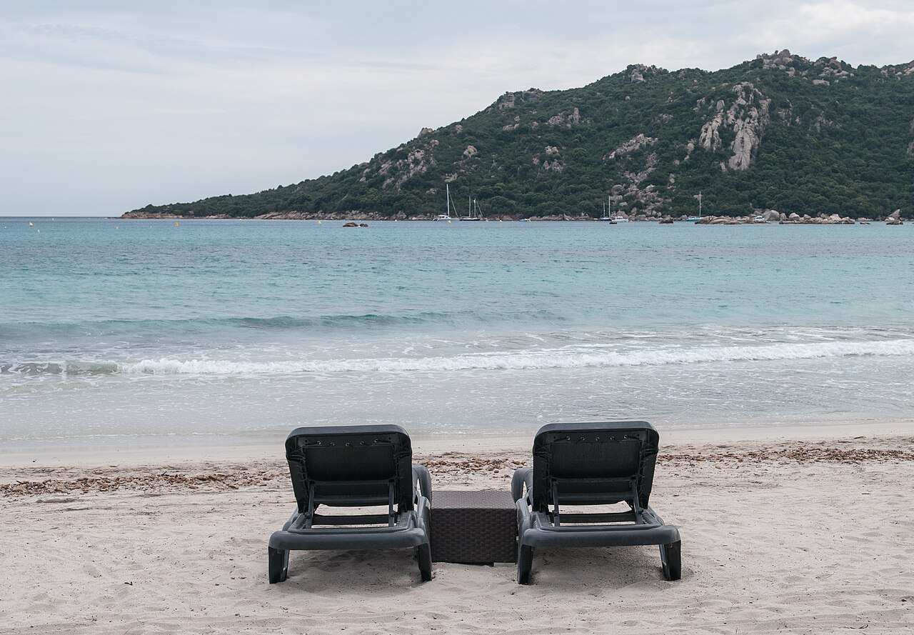 Plage de Santa Giulia — France
